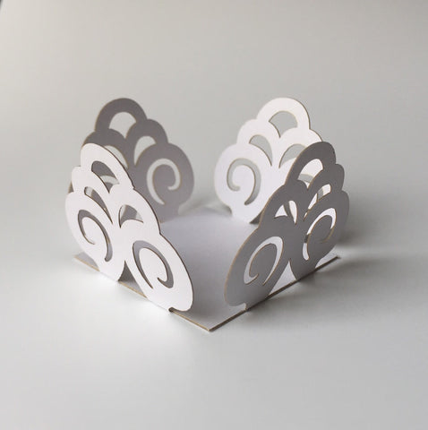 10 pcs Mini (Small) White Lace Wrappers