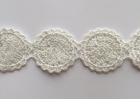 2 Yards Round White Polyester Lace Trim